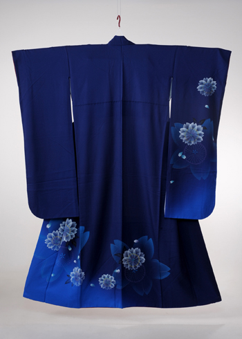 成人女性衣裳_18＠草加市ホッタスタジオ